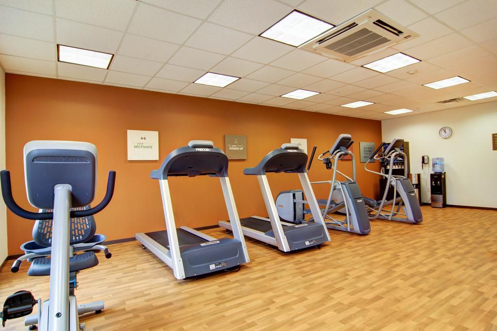 Comfort Suites Карлсбад Екстер'єр фото